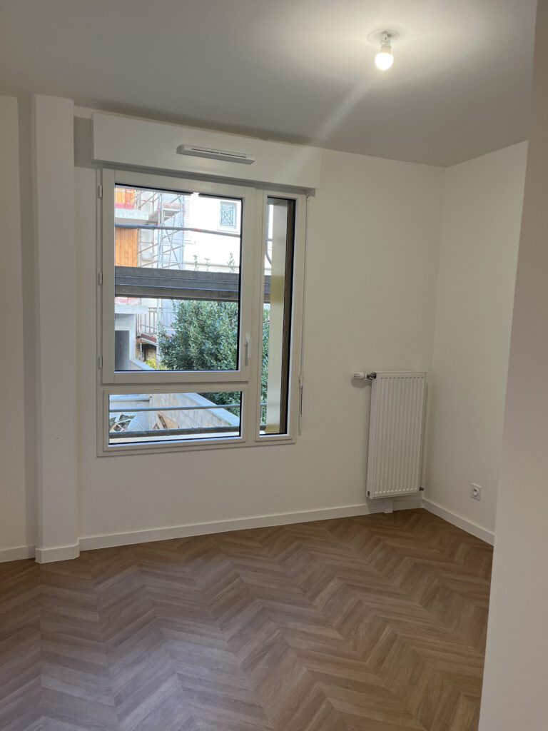 20241128_085444412_iOS