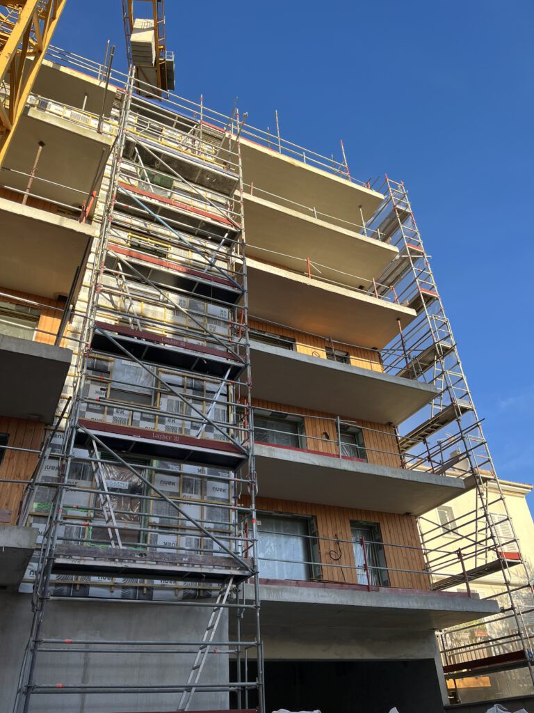 20241128_092523220_iOS