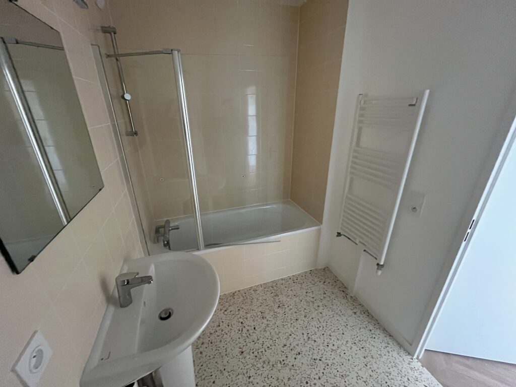 20250522_140001901_iOS