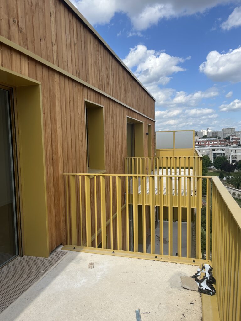 20250522_142834041_iOS