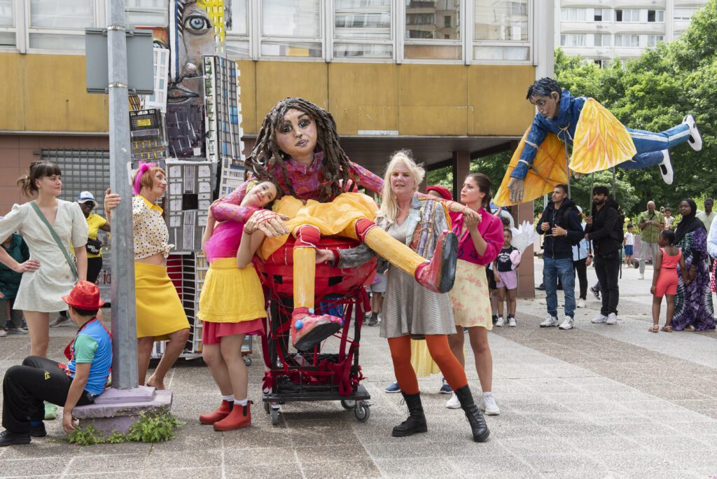 Spectacle de rue le 14 juin 2025 à Bobigny par la générale de théâtre