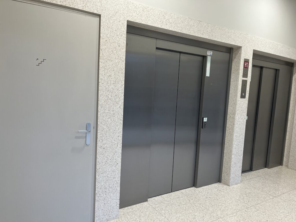 20251204_150542558_iOS